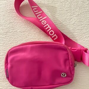 Lululemon Belt Bag Sonic Pink